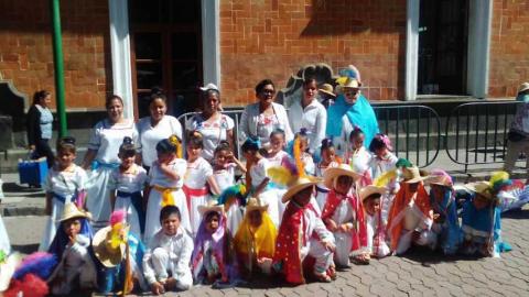 Diputada apoyando las actividades educativas. imagen 7