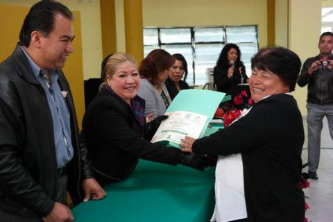 El SMDIF de Amaxac realiza clausuran curso de hoja de maíz imagen 4