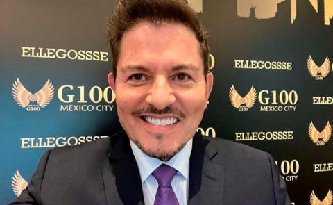 A Ernesto Laguardia se le sube la fama y explota contra reportero por llamarlo "amigo"