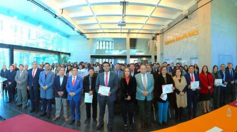 Especialistas analizan el impacto social y cultural de la Torre de Rectoría UATx imagen 3