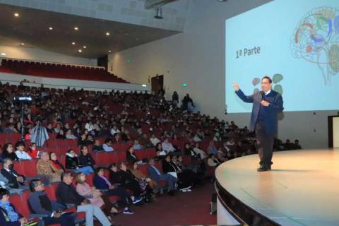 Aborda experto características del cerebro docente desde la perspectiva de la Neurociencia imagen 2