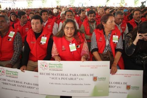 Reconocen trabajo interinstitucional para abatir índices de marginación imagen 3