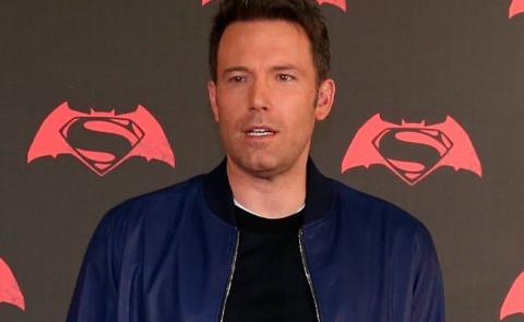 Fotografían a Ben Affleck con su anillo de matrimonio
