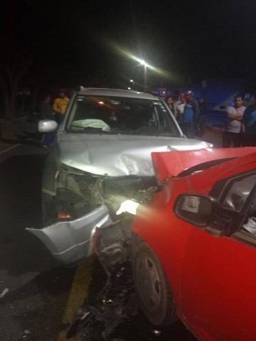 Choque frontal deja varios lesionados y una riña entre conductores imagen 4