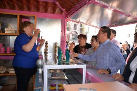 Alcalde pone en marcha “Corredor Turístico Artesanal” con 20 casetas imagen 4