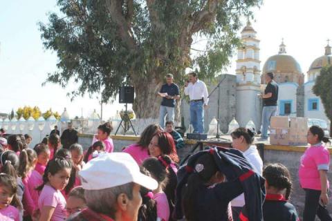 Las mujeres contribuyen al desarrollo del municipio: alcalde imagen 2