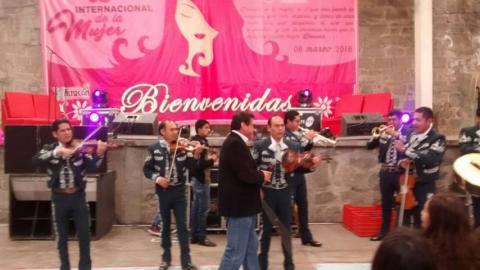 Ayuntamiento y SMDIF conmemoraron el Día Internacional de la Mujer imagen 1