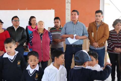 Con este material didáctico reforzamos la educación de 150 niños del kínder: alcalde imagen 1