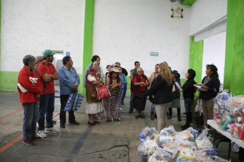 Con estas despensas mejoramos la alimentación de los más necesitados: AHL imagen 2