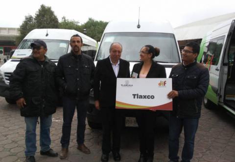 Recibe Tlaxco unidad móvil para personas con capacidades distintas por DIF Estatal imagen 1