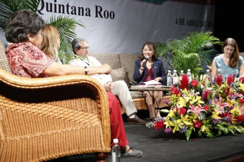 04 de abril, 2014 Playa del Carmen, Quintana Roo.- La senadora Lorena Cuéllar moderó los trabajos de la mesa: Seguridad Social Universal del Foro Regional Diálogo plural para el marco jurídico y las políticas de desarrollo social.