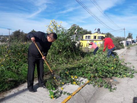 Destaca campaña de limpieza en Texoloc imagen 1
