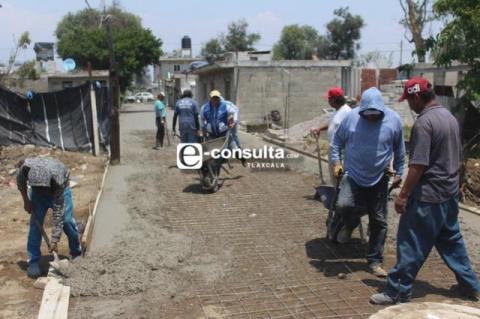 Con faenas se han pavimentado 4 kilómetros de calles en Nativitas
