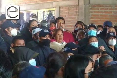 Presidente inepto de Tetlanohcan está a punto de que lo destituya el pueblo