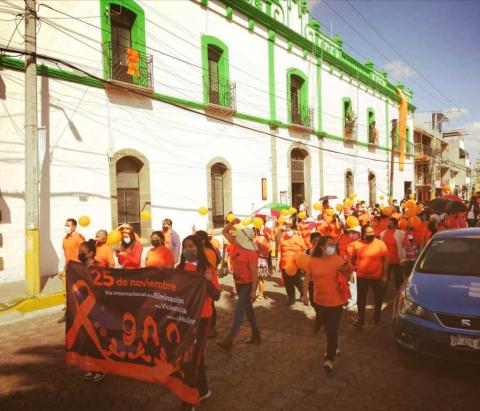 Amaxac levanta la mano, ¡No más violencia contra la Mujer! imagen 4