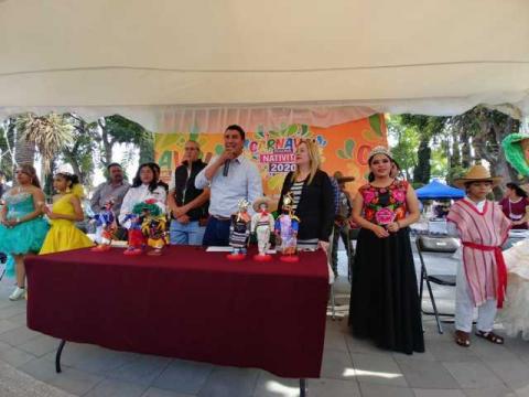 Oscar Murias impulsa tradiciones de Nativitas con apoyo al carnaval