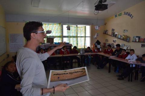Con talleres dan a conocer la cultural y la arqueológico a niños de primaria imagen 1