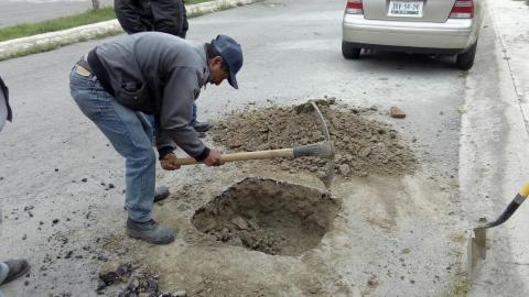 Ayuntamiento de Tzompantepec atiende y repara fugas de agua imagen 1