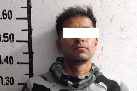 Policía municipal de #Teolocholco detiene a dos sujetos que intentaban robar un vehículo imagen 1