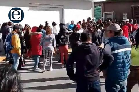 Atropellan a tres personas en el desfile de la Independencia de Texcalac