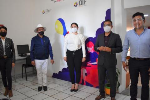 Inauguran la rehabilitación de la biblioteca de Zacatelco con nuevos proyectos.