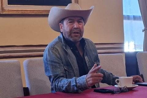 Ya pusieron de rodillas a los trabajadores del estado y están obligados a apoyar a Alfonso