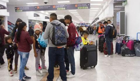 Emiten alerta a turistas mexicanos que tengan planeado viajar a EU por brote de virus