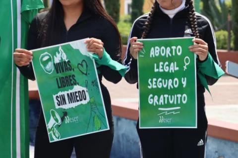 Activistas celebran la legalización del aborto en Tlaxcala: “Es un avance histórico”