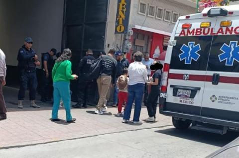 Roban 190 mil pesos a una persona fuera de una banco en Chiautempan