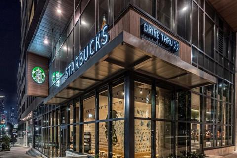 Starbucks discrimina a México al no pagarle a sus empleados durante la cuarentena