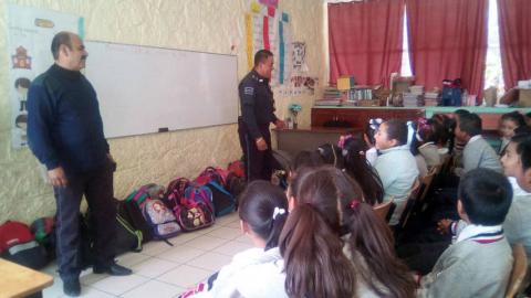 La CES brinda plática de prevención del delito a niños de Texóloc imagen 1
