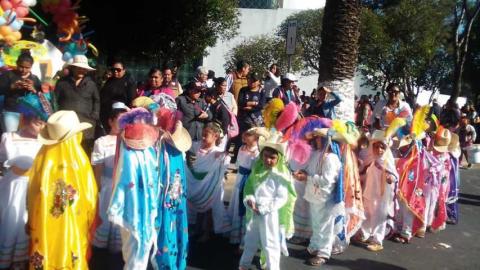 Diputada apoyando las actividades educativas. imagen 1