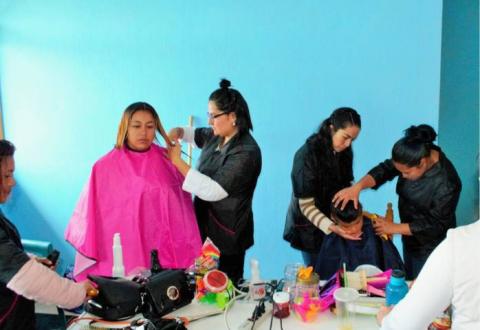 Ayuntamiento acerca jornada gratuita de corte de cabello