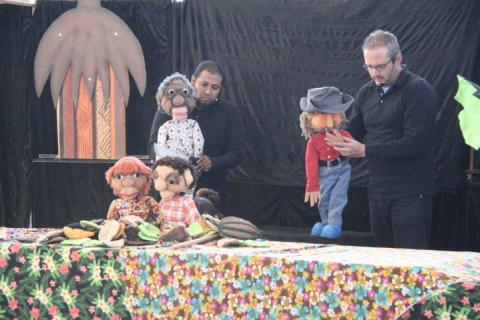 La obra de títeres “niños de chocolate” llego a la primaria Amado Nervo imagen 1