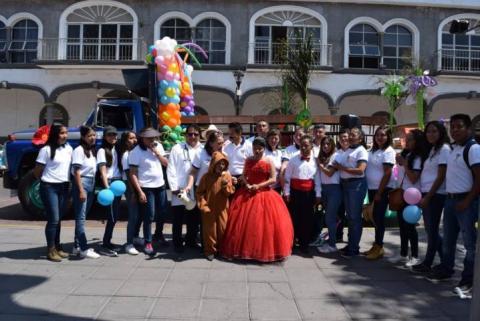 Pérez Rojas corono a la reina de la primavera del CAM 01 “Naydelin I” imagen 1