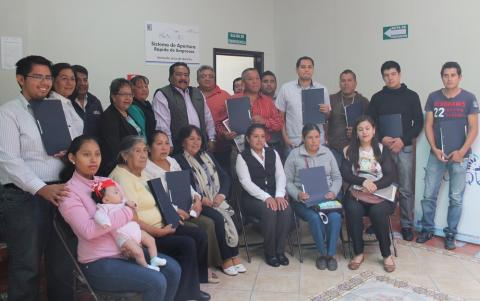 Yauhquemehcan realiza la quinta entrega del programa escrituración sencilla imagen 2
