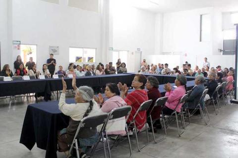 Exponen personas adultas mayores sus necesidades y problemáticas en foro organizado por la CEDH imagen 3