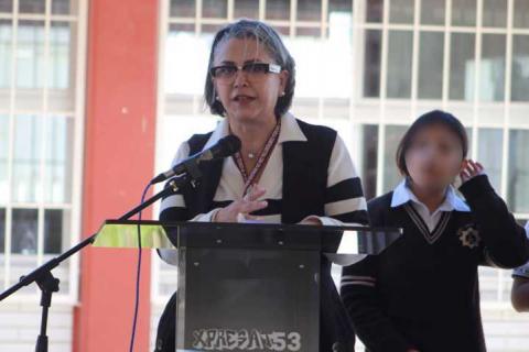 Entregó la CEDHT el Distintivo Escuela Comprometida con los Derechos Humanos a la secundaria técnica No. 53 “Matlalcuéyetl” de Apizaco imagen 1