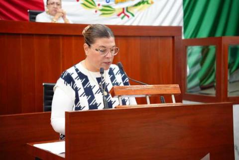 Propone Sandra Aguilar actualizar el marco constitucional del juicio político en Tlaxcala