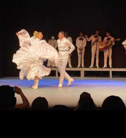 Gira por el país, de la compañía estatal de Danza Folklórica de Tlaxcala