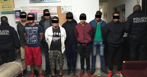 Detienen a ocho asaltantes con dos armas de fuego en el Estado de México imagen 1