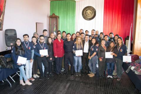 Finalizan 25 jóvenes programa en prevención de la violencia y la delincuencia imagen 1
