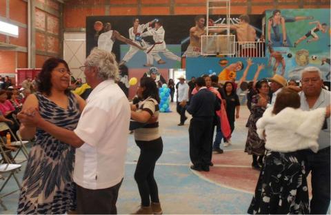 Festejó Ayuntamiento el Día del Abuelo imagen 3