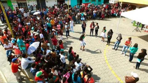 En Tequexquitla se realizan actividades por los días de la Familia y de La Mujer imagen 1