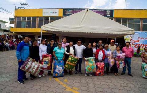 En Tequexquitla se realizan actividades por los días de la Familia y de La Mujer imagen 4