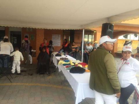 En Tequexquitla se realizan actividades por los días de la Familia y de La Mujer imagen 9