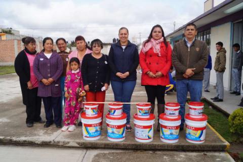 Presidente Municipal de Calpulalpan apoya a Telesecundaria de la Col. Espejel imagen 2
