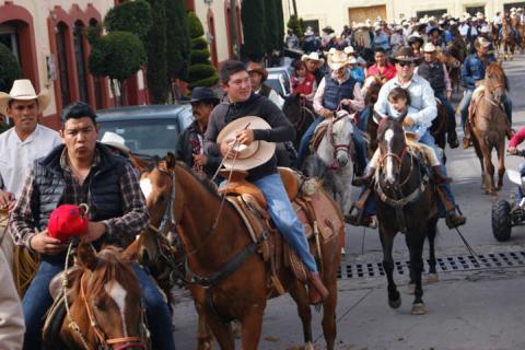 Más de 300 jinetes muestran respeto al santo patrón San Agustín imagen 7