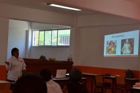 El SMDIF capacita a personal de comedores escolares imagen 2