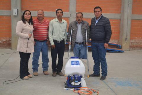 Rivera Mora entregó 100 apoyos a ciudadanos para que mejoren su calidad de vida imagen 1